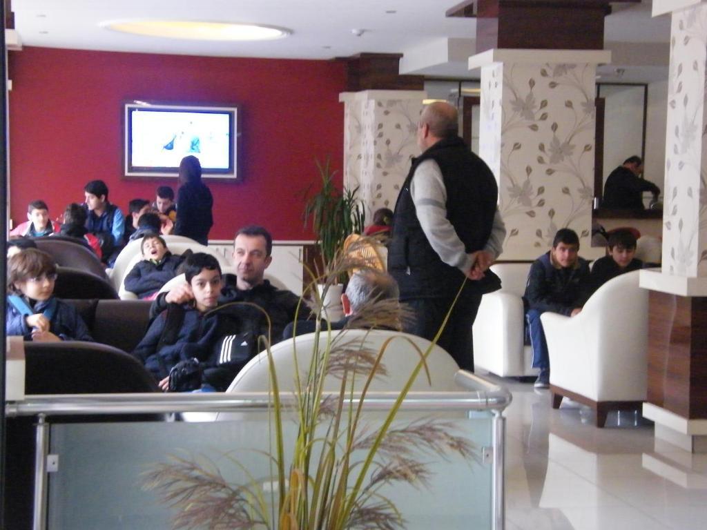 Egemen Hotel 메르신 외부 사진