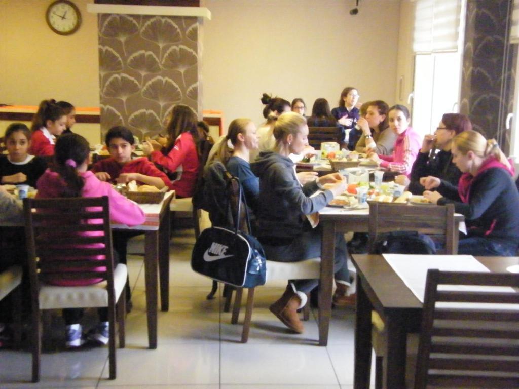 Egemen Hotel 메르신 외부 사진